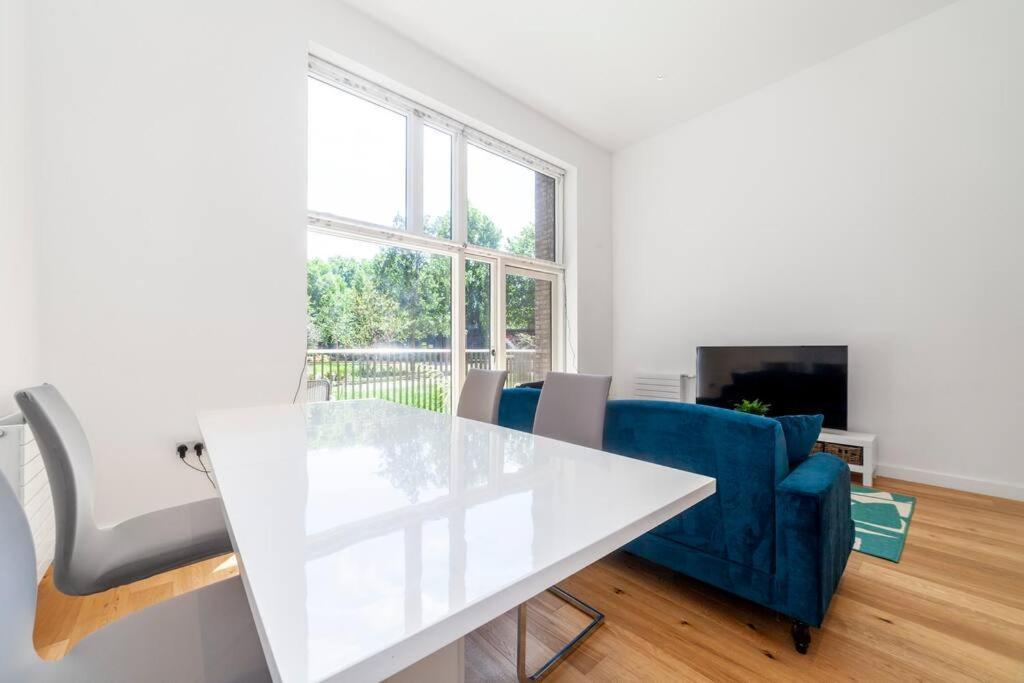 Stunning New 3 Bdr Duplex Wbalcony, East London Londres Exterior foto