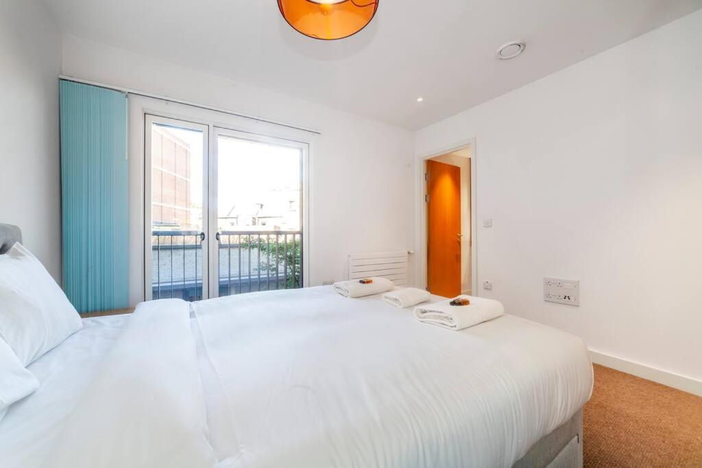 Stunning New 3 Bdr Duplex Wbalcony, East London Londres Exterior foto