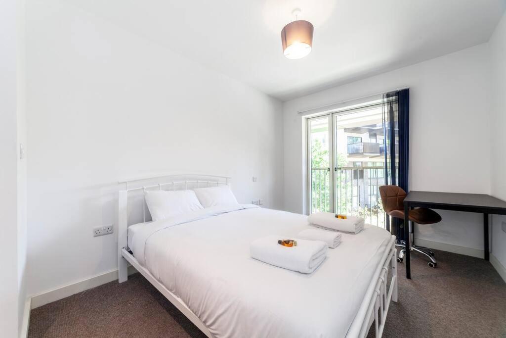 Stunning New 3 Bdr Duplex Wbalcony, East London Londres Exterior foto