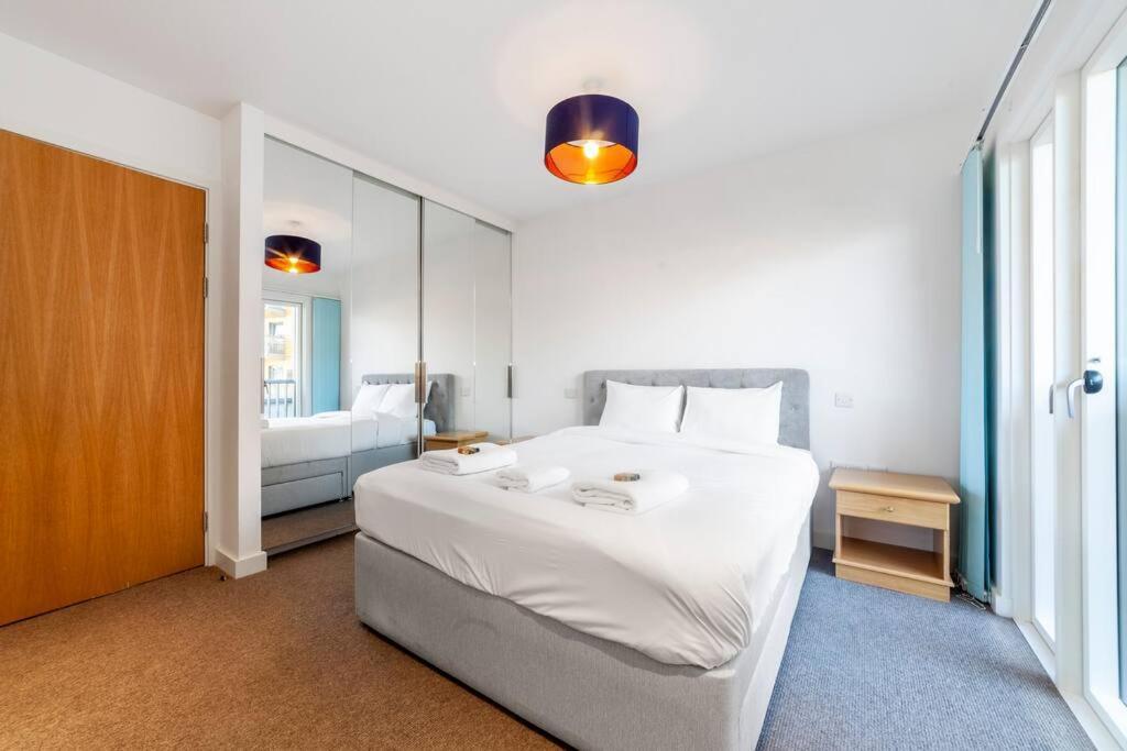 Stunning New 3 Bdr Duplex Wbalcony, East London Londres Exterior foto