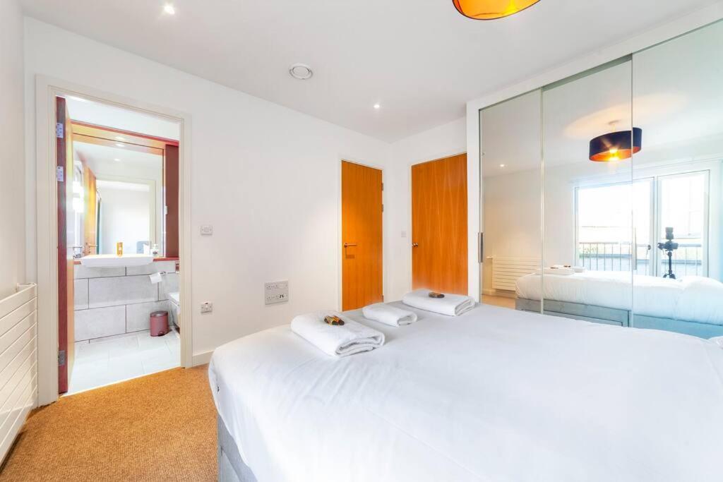 Stunning New 3 Bdr Duplex Wbalcony, East London Londres Exterior foto