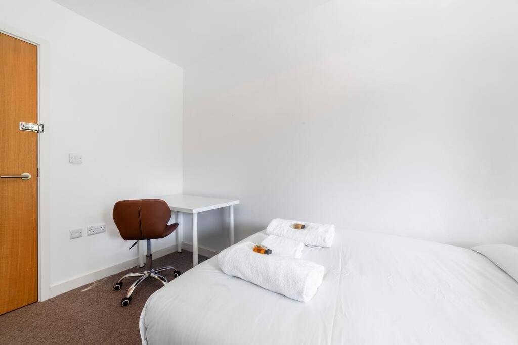 Stunning New 3 Bdr Duplex Wbalcony, East London Londres Exterior foto
